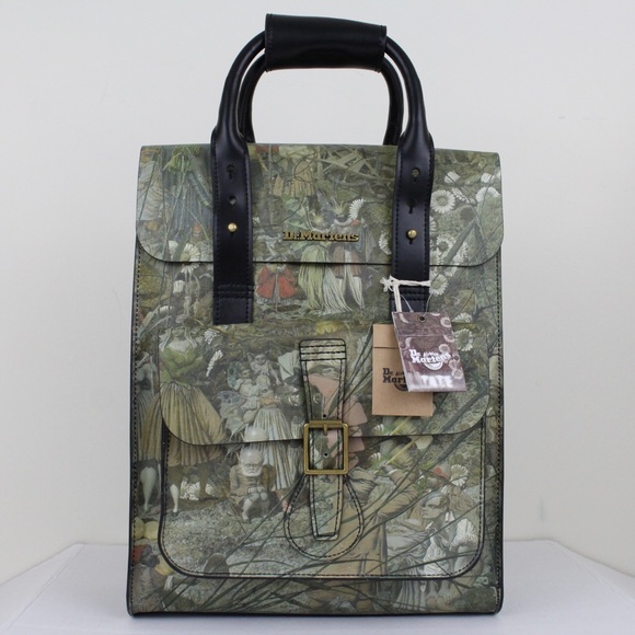 dr martens tate backpack